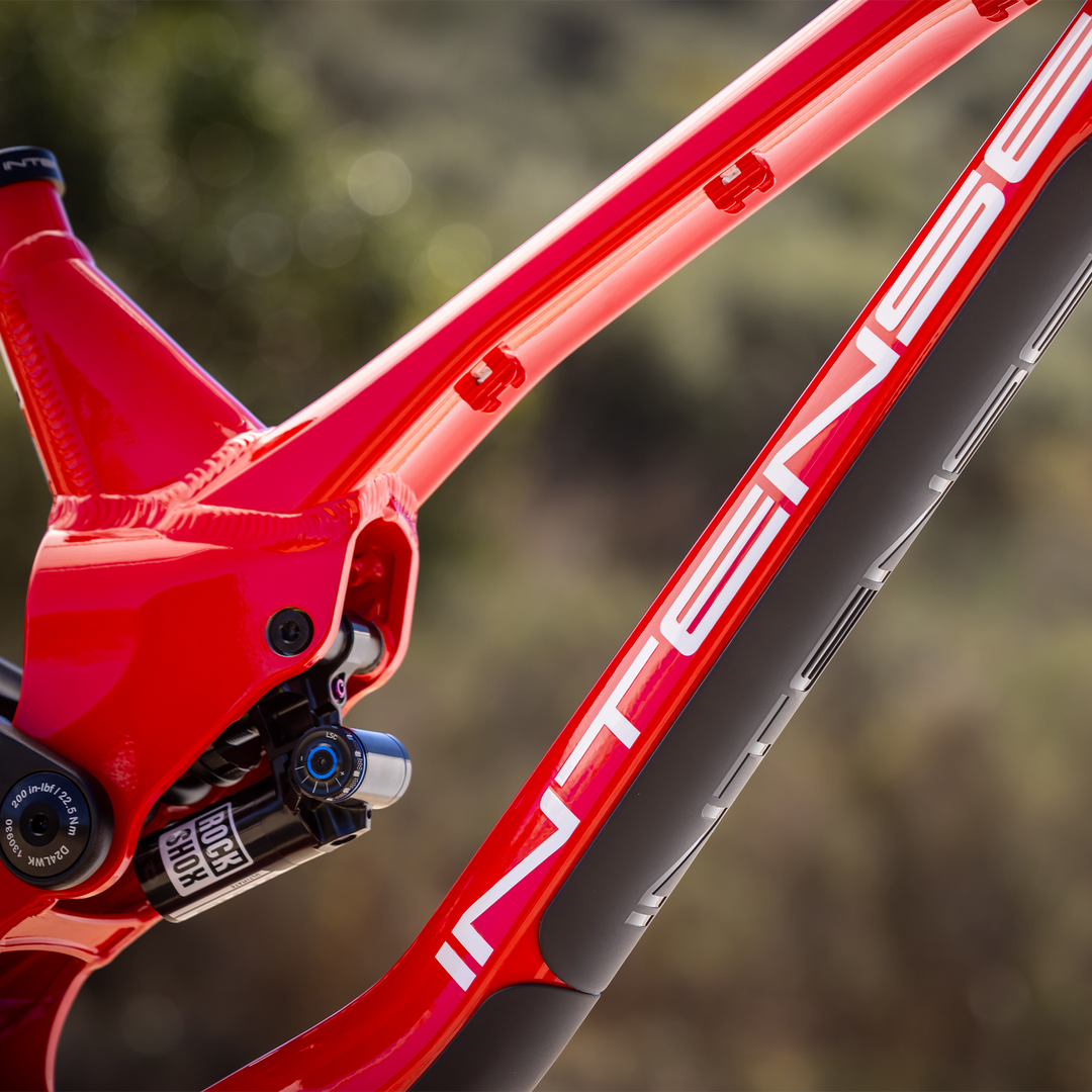 M1 FRAME RED