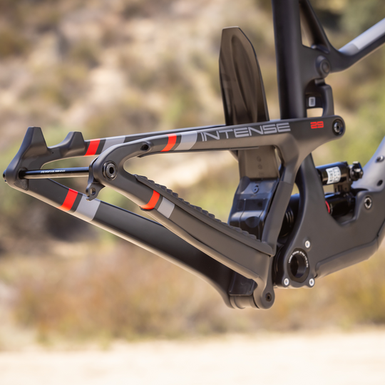 TRACER 29 FRAME SATIN BLACK