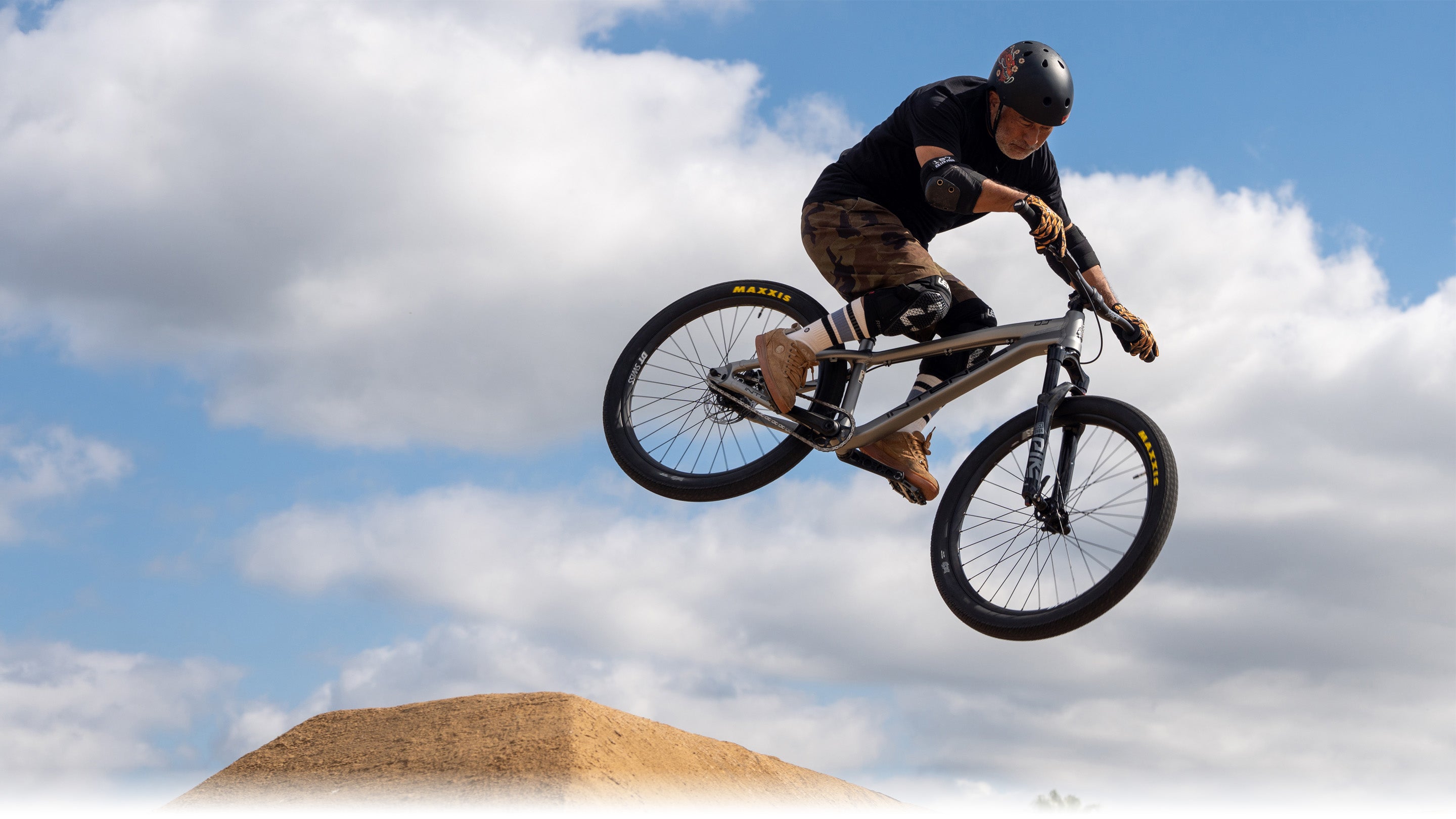 DJ Dirt Jump Mountain Bike | INTENSE – INTENSE LLC