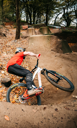 Dirt Jumper INTENSE CYCLES INTENSE LLC