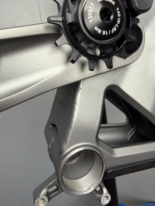 M1 FRAME TITANIUM GRAY- LARGE - BLEMISH