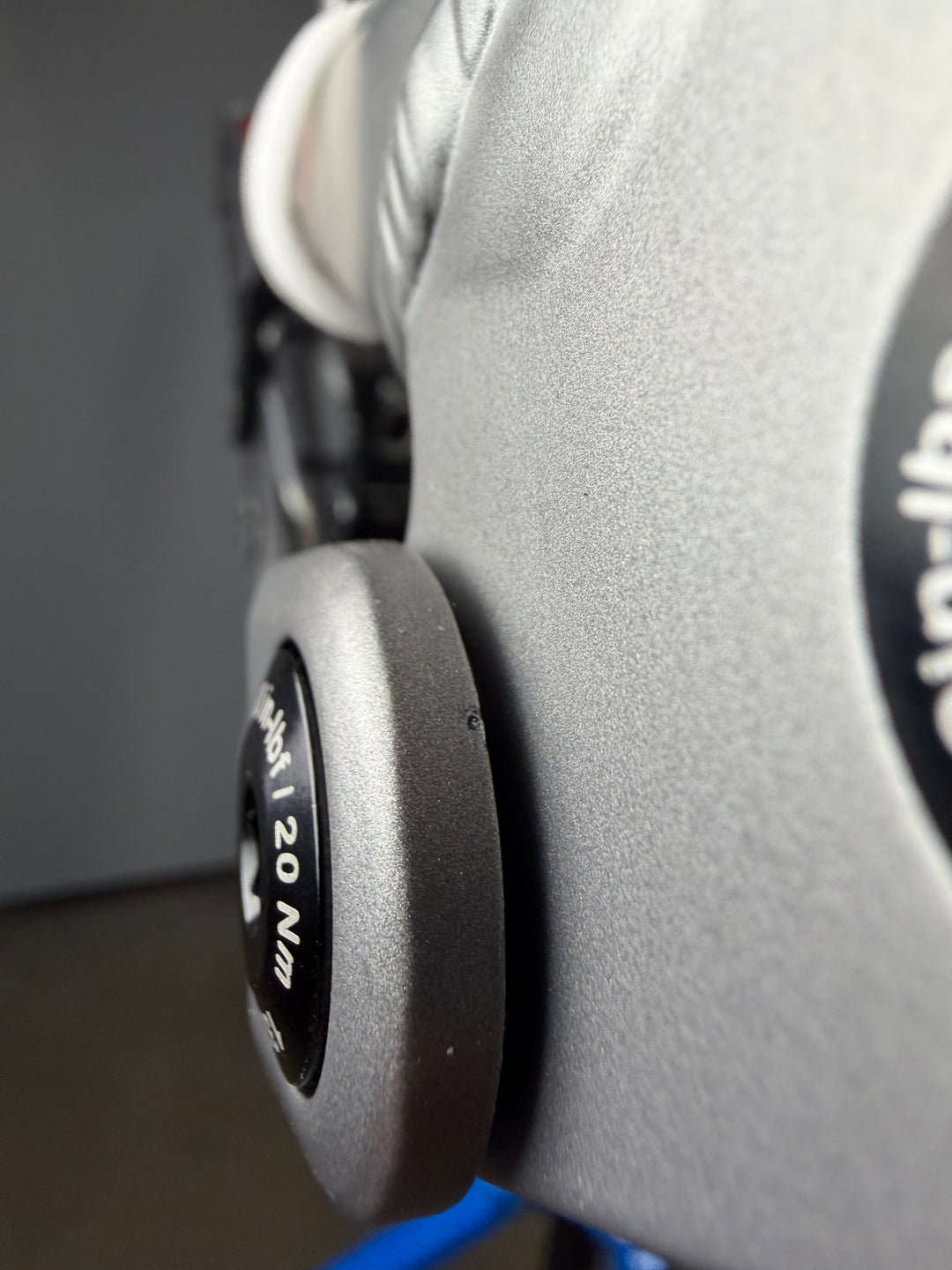 M1 FRAME TITANIUM GRAY- LARGE - BLEMISH