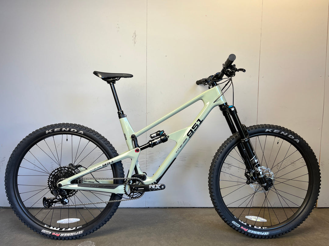 951 SERIES TRAIL (UDH) - XLARGE - REFURBISHED