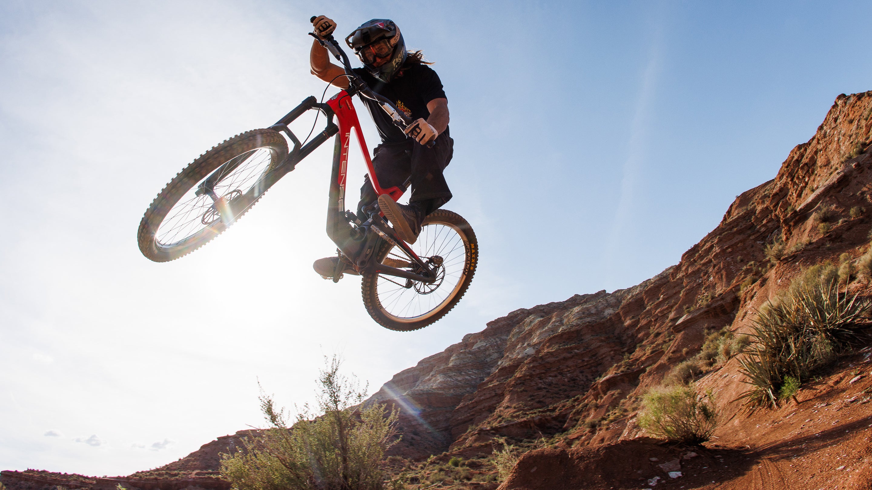 Tracer Enduro Mountain Bike | INTENSE – INTENSE LLC