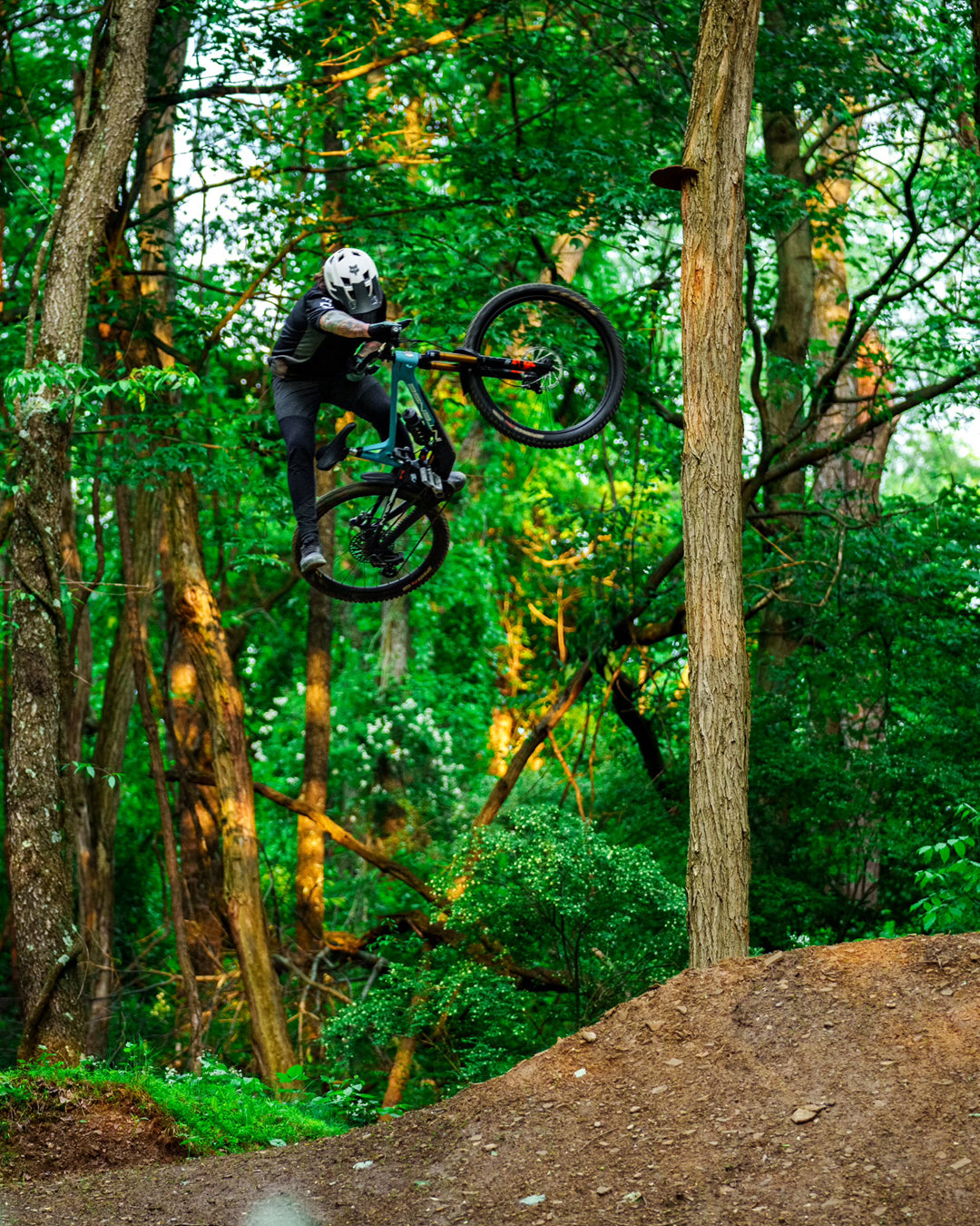 Tracer Enduro Mountain Bike | INTENSE – INTENSE LLC